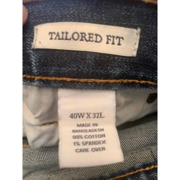 Jos A Bank 1905 jeans - like new - 40W 32L - Picture 11 of 11